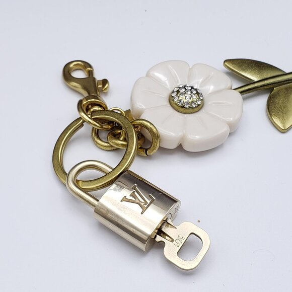 Authentic Louis Vuitton Lock & Key with Unbranded Flower Charm, Keychain - Picture 9 of 12
